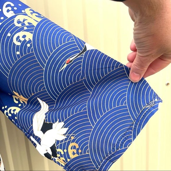 Royal Blue Crane Kimono  size medium - Picture 7 of 7